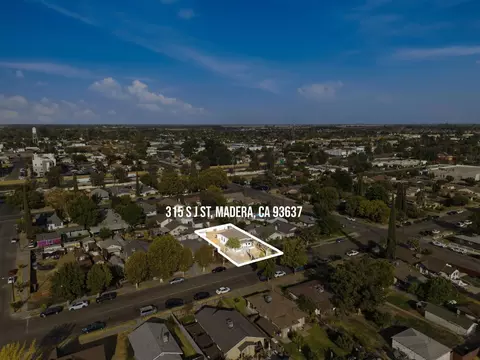 View/Area - 315 S J St, Madera, CA 93637 photo 6 of 12