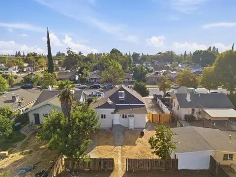 View/Area - 315 S J St, Madera, CA 93637 photo 12 of 12