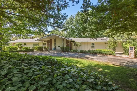 1961 Maple Glen Rd, Sacramento, CA 95864