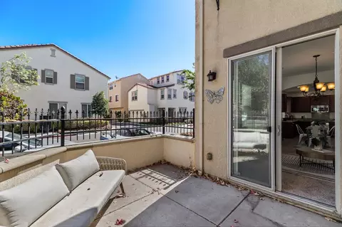 Exterior - 1121 Andreas Ln, Tracy, CA 95376 photo 5 of 9