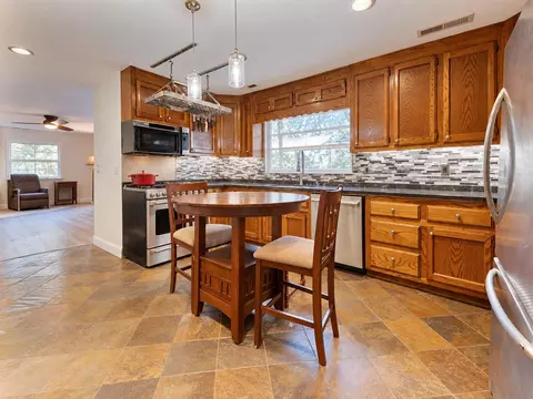 Kitchen - 16419 Meadow Rd, Sutter Creek, CA 95685 photo 1 of 2