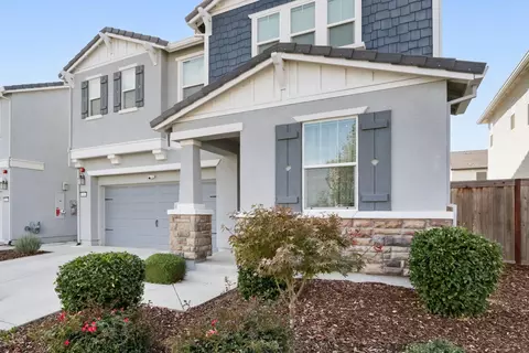 10464 Angsley Dr, Elk Grove, CA 95757