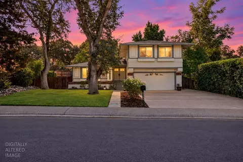 8240 Holly Oak St, Citrus Heights, CA 95610