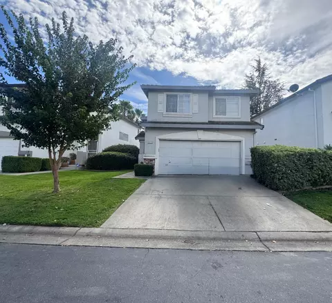5512 Tamarindo Ln, Elk Grove, CA 95758