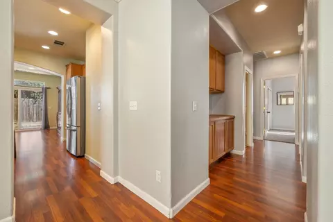 Entry Way - 1317 Derby Dr, Merced, CA 95348 photo 4 of 13