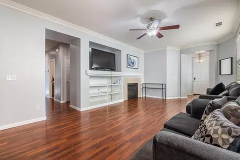Living - 1317 Derby Dr, Merced, CA 95348 photo 2 of 3