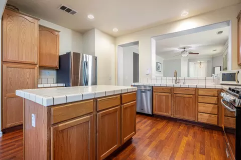 Kitchen - 1317 Derby Dr, Merced, CA 95348 photo 3 of 4
