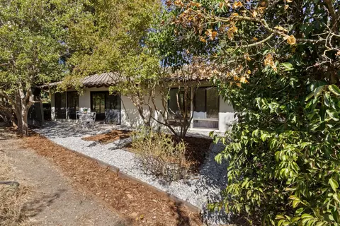 Exterior - 2542 Overhill Ln, Davis, CA 95616 photo 3 of 9