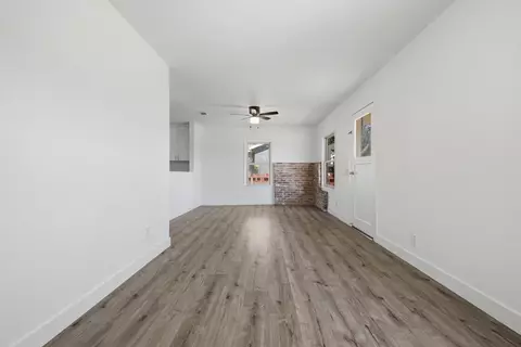 Living - 815 Kerr, Modesto, CA 95354 photo 2 of 3