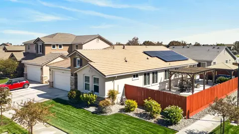 2403 N Rock Crk, Los Banos, CA 93635