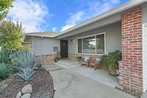 Exterior - 541 S Rose St, Lodi, CA 95240 photo 5 of 14