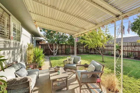 Exterior - 541 S Rose St, Lodi, CA 95240 photo 13 of 14