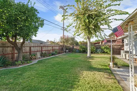 Exterior - 541 S Rose St, Lodi, CA 95240 photo 14 of 14