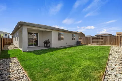 Exterior - 3359 Inca St, Manteca, CA 95337 photo 6 of 8