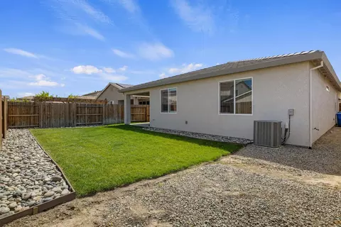 Exterior - 3359 Inca St, Manteca, CA 95337 photo 7 of 8