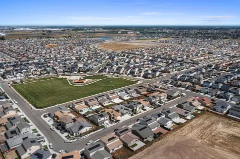 View/Area - 3359 Inca St, Manteca, CA 95337 photo 8 of 12