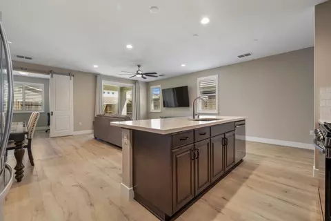 Entry Way - 3359 Inca St, Manteca, CA 95337 photo 5 of 12