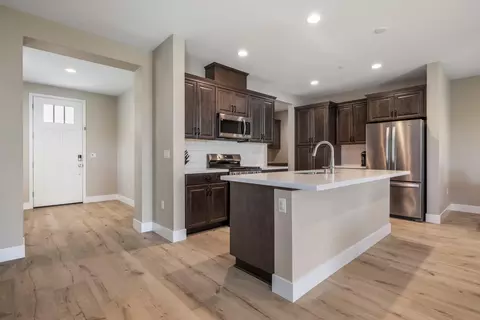 Entry Way - 3359 Inca St, Manteca, CA 95337 photo 4 of 12