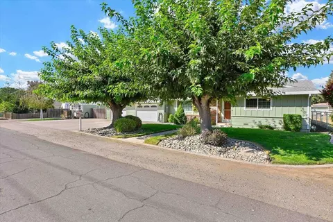 Exterior - 2268 Madrone St, Sutter, CA 95982 photo 7 of 29