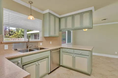 Kitchen - 2268 Madrone St, Sutter, CA 95982 photo 4 of 8