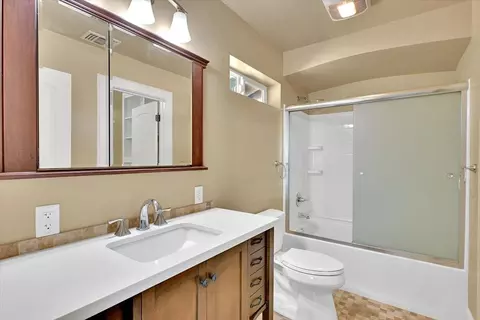 Bath - 2268 Madrone St, Sutter, CA 95982 photo 2 of 8
