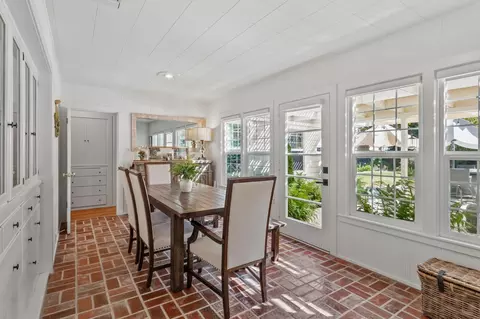 Dining - 1212 Brady Ave, Modesto, CA 95350 photo 2 of 3