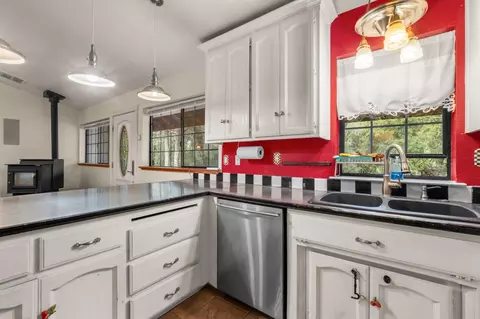 Kitchen - 4707 Peace Trl, Placerville, CA 95667 photo 5 of 12