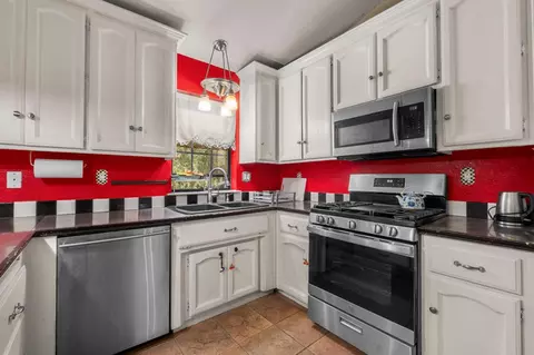 Kitchen - 4707 Peace Trl, Placerville, CA 95667 photo 4 of 12