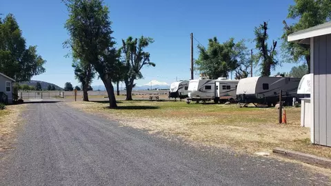 Exterior - 421 E First St, Dorris, CA 96023 photo 5 of 13