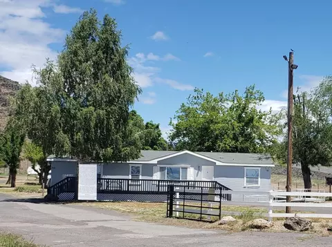 Exterior - 421 E First St, Dorris, CA 96023 photo 2 of 13