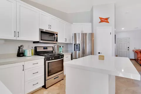 Kitchen - 83347 Mango Walk, Indio, CA 92201 photo 3 of 4
