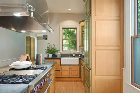 Kitchen - 237 S Pleasant Ave, Lodi, CA 95240 photo 4 of 7
