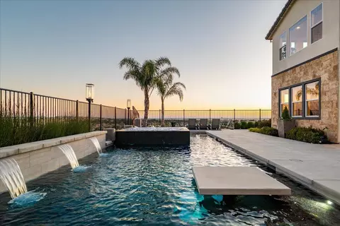 Exterior - 3285 Sofia Dr, Lincoln, CA 95648 photo 5 of 8