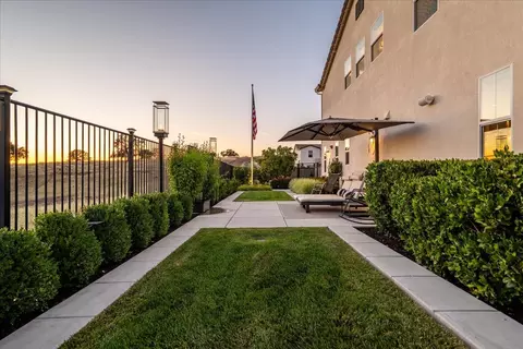 Exterior - 3285 Sofia Dr, Lincoln, CA 95648 photo 7 of 8