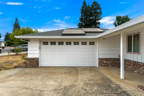 Exterior - 6026 Ranger Way, Carmichael, CA 95608 photo 4 of 6