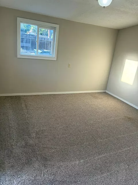 Bedroom - 2105 Glendale Ave, Modesto, CA 95354 photo 4 of 4