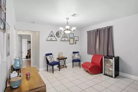 Entry Way - 2320 Encina Ave, Modesto, CA 95354 photo 2 of 2