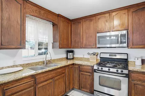 Kitchen - 2320 Encina Ave, Modesto, CA 95354 photo 3 of 3