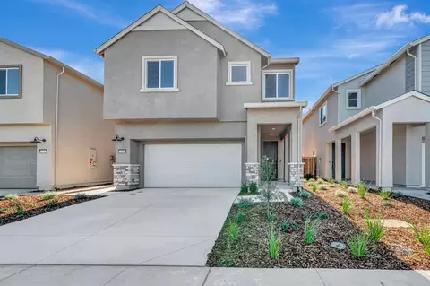 240 Shiplap Cir, Sacramento, CA 95835