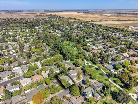 View/Area - 309 Anza Ave, Davis, CA 95616 photo 9 of 20
