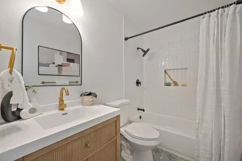 Bath - 309 Anza Ave, Davis, CA 95616 photo 1 of 2