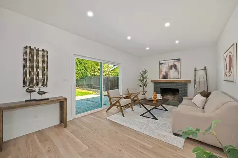 Living - 309 Anza Ave, Davis, CA 95616 photo 2 of 7
