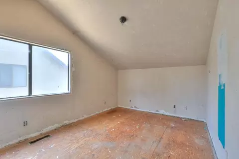 Bedroom - 2420 Walnut Grove Way, Modesto, CA 95355 photo 4 of 9