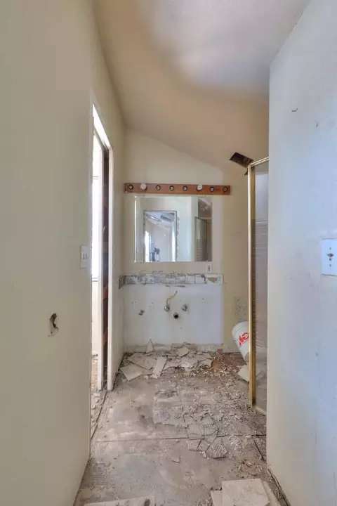 Entry Way - 2420 Walnut Grove Way, Modesto, CA 95355 photo 7 of 7