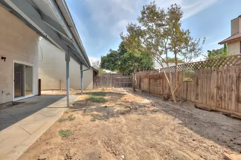 Exterior - 2420 Walnut Grove Way, Modesto, CA 95355 photo 11 of 12
