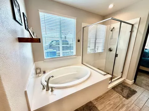Bath - 133 Palisades Pl, Copperopolis, CA 95228 photo 2 of 5