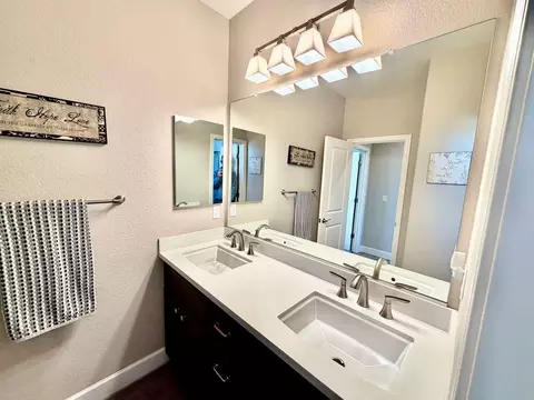 Bath - 133 Palisades Pl, Copperopolis, CA 95228 photo 5 of 5