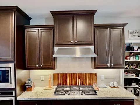 Kitchen - 133 Palisades Pl, Copperopolis, CA 95228 photo 4 of 5