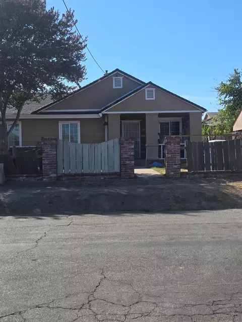 3551 Taylor St, Sacramento, CA 95838