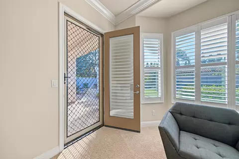 Entry Way - 1228 Maple Leaf Ct, Manteca, CA 95336 photo 8 of 10